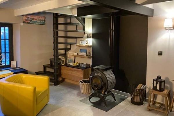 salon avec bureau